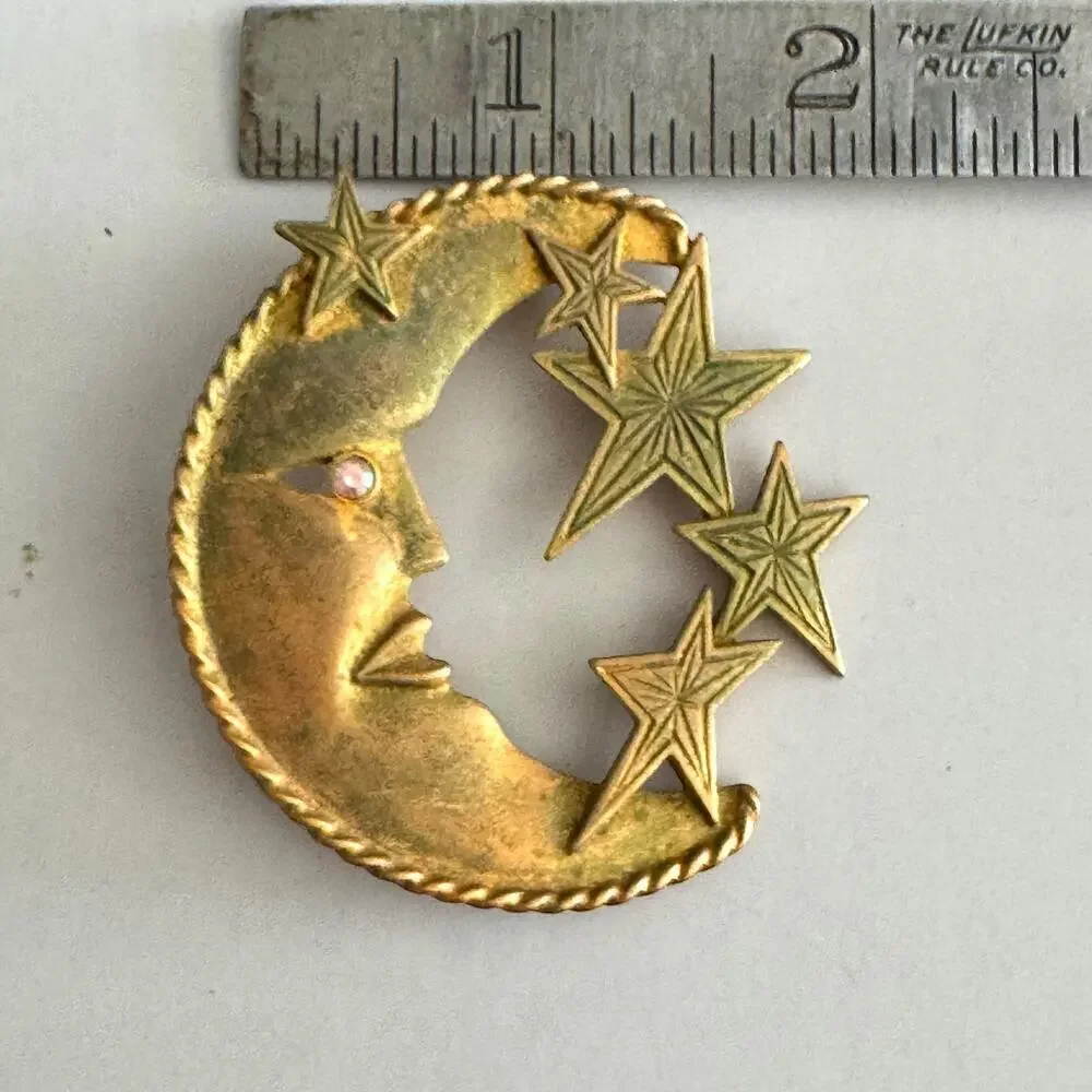 Vintage Jonette Jewelry “Man on the Moon” Costume Gold Tone JJ Signed Brooch 2”